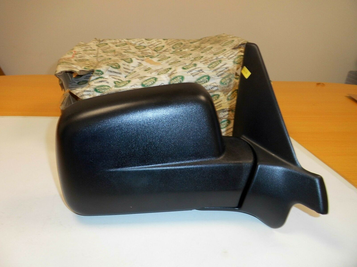GENUINE LAND ROVER RANGE ROVER P38 0/S DOOR MIRROR BTR8008