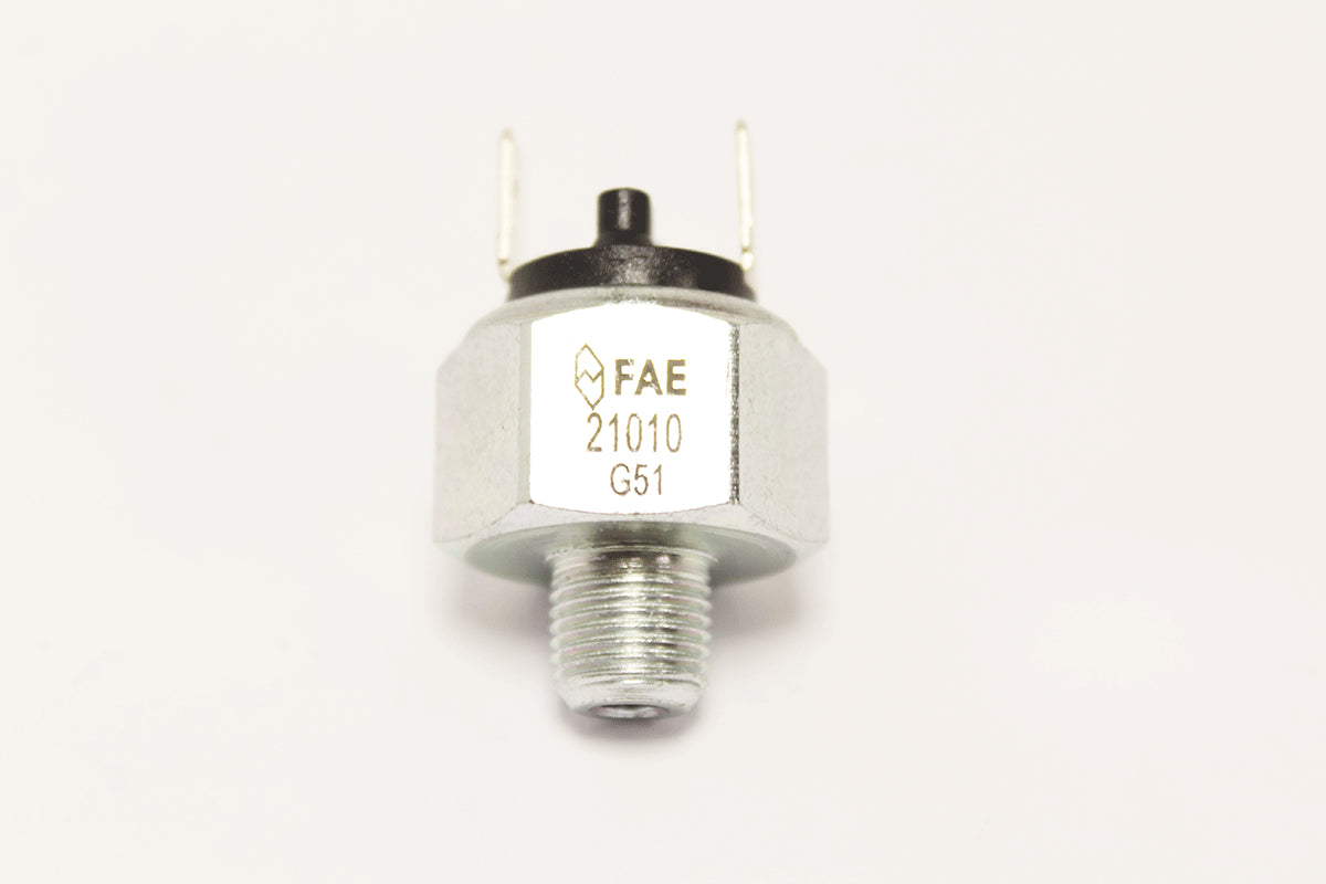 C16062-R - SWITCH-BRAKE/STOP LAMP 420/DS420/E1-2/V8/MK2+10/S From AUTOTEC