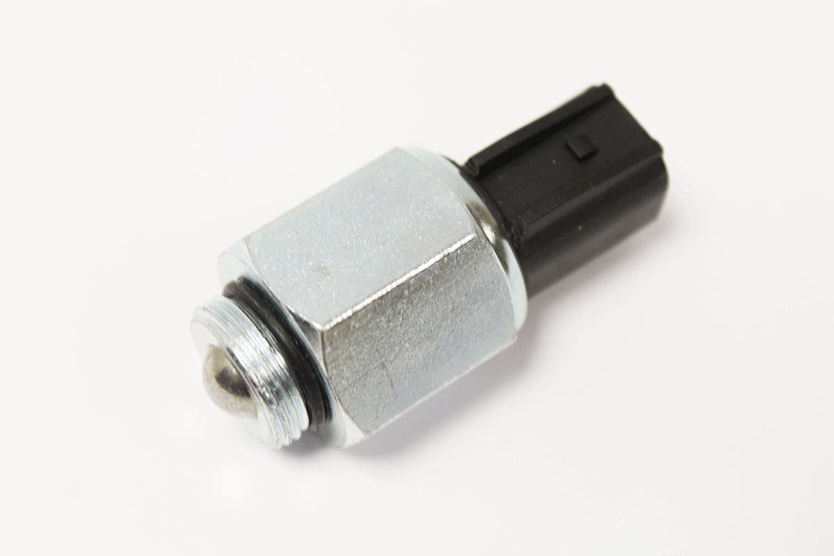 C2S52456-R - SWITCH-REVERSE LIGHT-PETROL MANUAL X400 From PR2 AUTOTEC