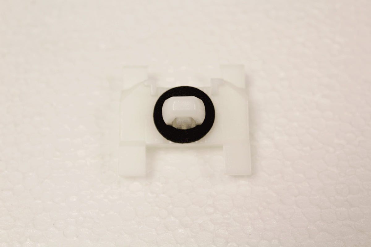 DYC000091 - CLIP - Suitable for Range Rover 02-09, Range Rover 10-12 From ALLMAKES