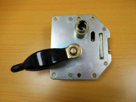 FQJ103850 LAND ROVER SERIES 3, EARLY DEFENDER LH ANTI-BURST DOOR LATCH
