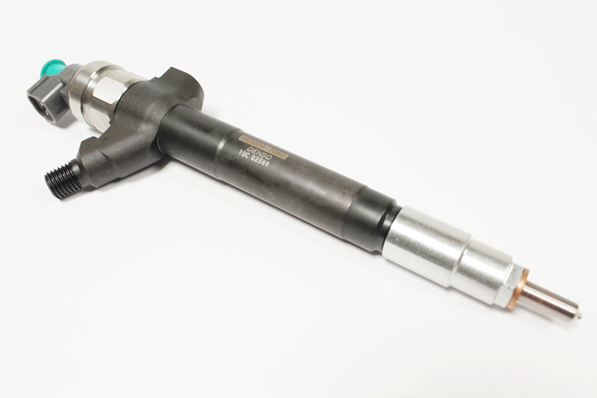 LR006803G - INJECTOR - FUEL - NOZZLE AND HOLDER - Suitable for Defender 2007 Onwards From PR2 DENSO
