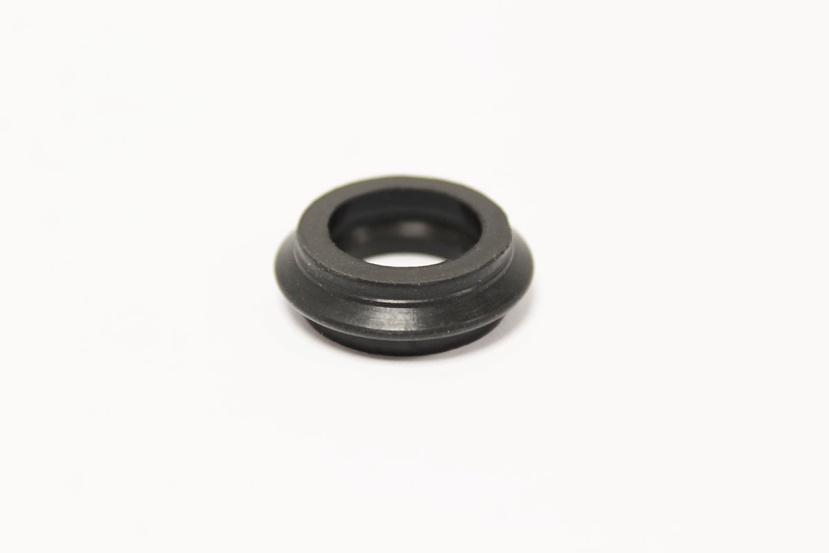 LR030593G - SEAL-OUTLET-OIL COOLER 3.0SC 5.0L L319;L320;322;L405;L462;L494;L560 From ELRING