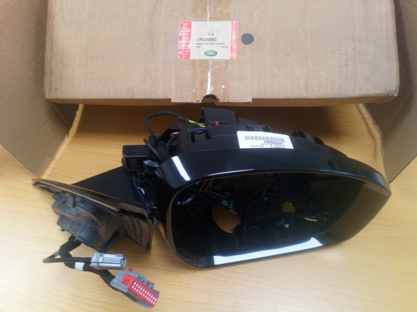 GENUINE RANGE ROVER L405 RIGHT HAND DOOR MIRROR LR036682