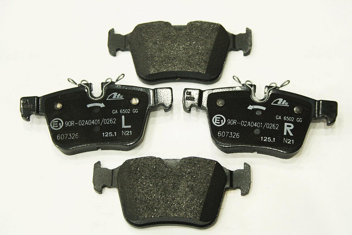 LR160459A - BRAKE PAD SET-REAR L550 From PR2 ATE