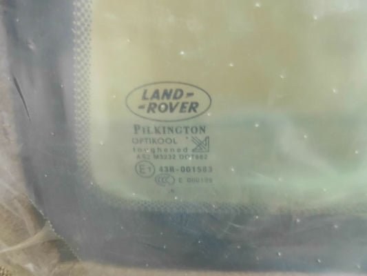 GENUINE LAND ROVER FREELANDER 1 RH SIXTH LIGHT GLASS TINTED GREEN CPB101622