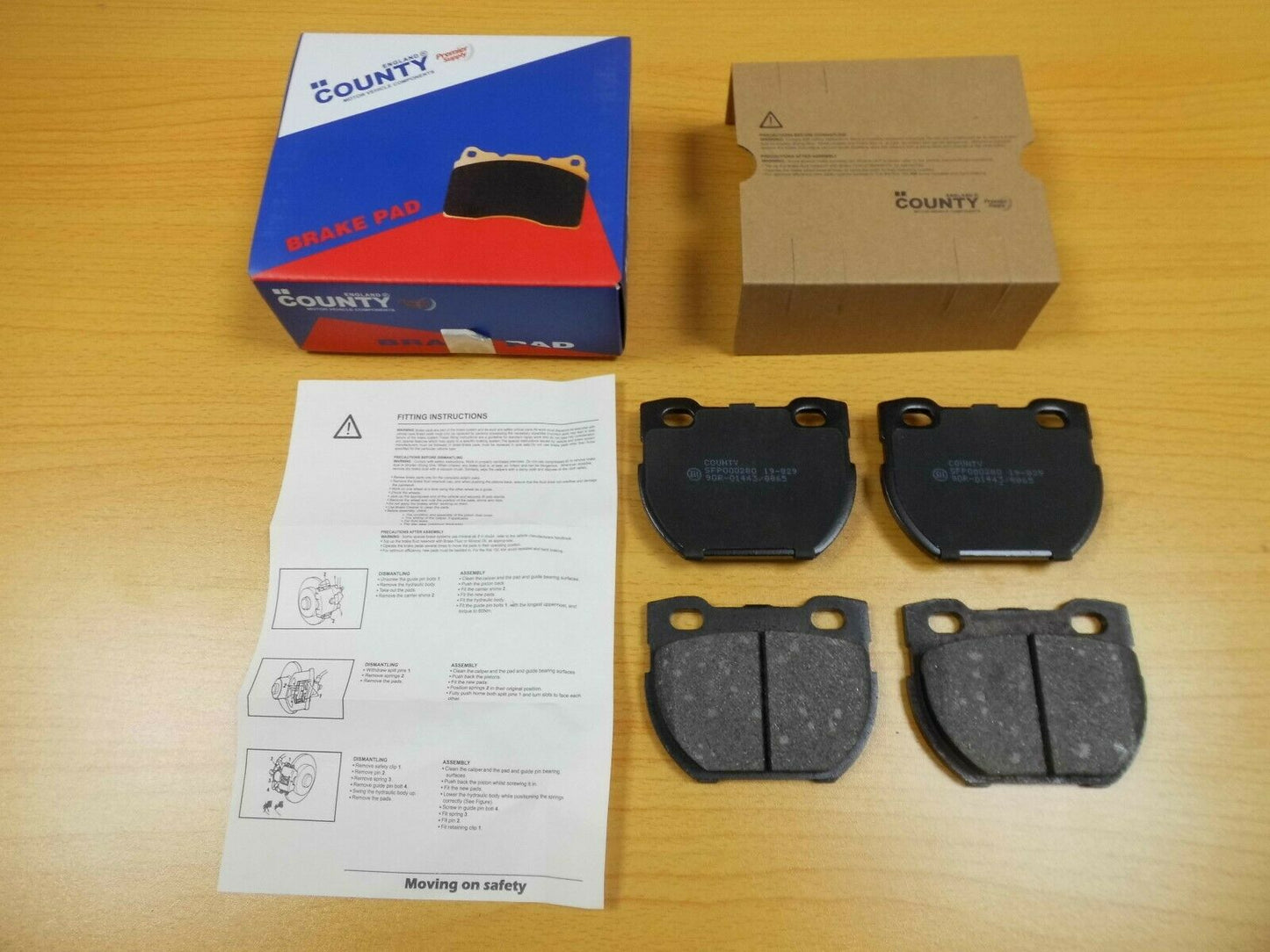 LAND ROVER DEFENDER 110, 130 REAR BRAKE PAD KIT SFP000280