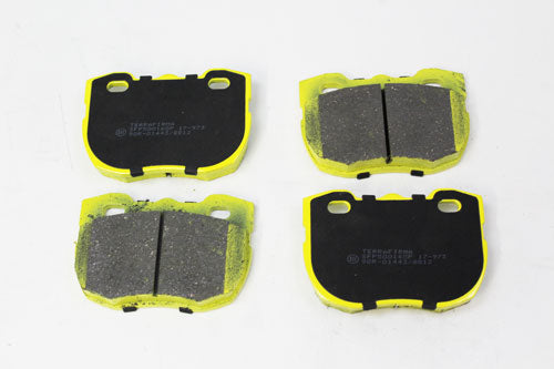 Front Performance brake pads for DEF and D1 with solid discs