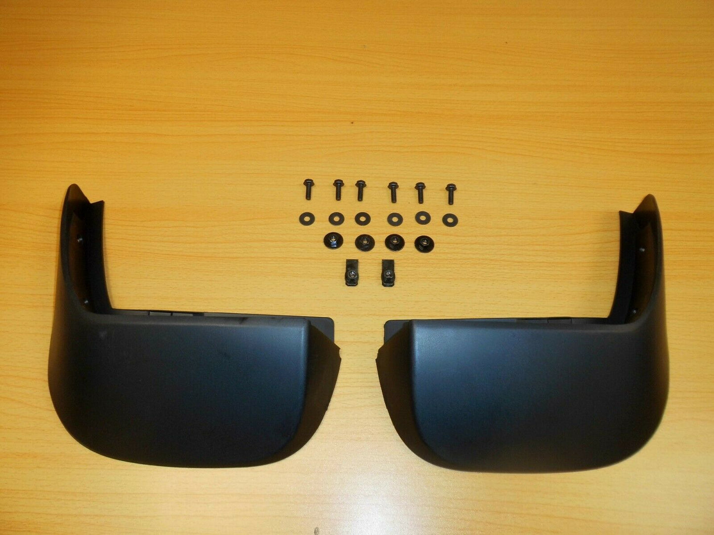 RANGE ROVER SPORT 2014 ONWARDS FRONT MUDFLAP KIT VPLWP0165