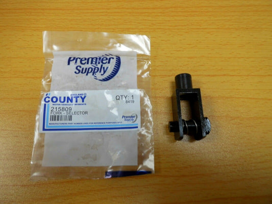 215809 LAND ROVER SERIES 1,2,2A,3 HANDBRAKE CLEVIS