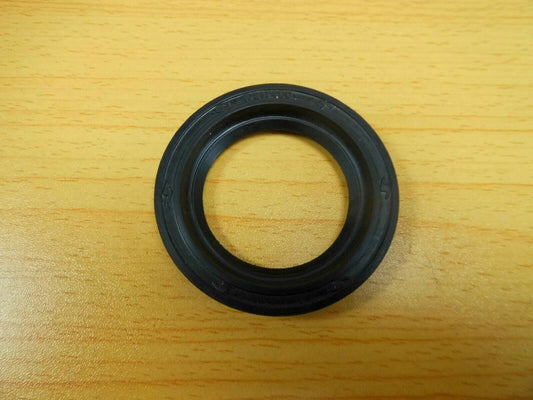 LAND ROVER SERIES FRONT AXLE CASING OIL SEAL 217400