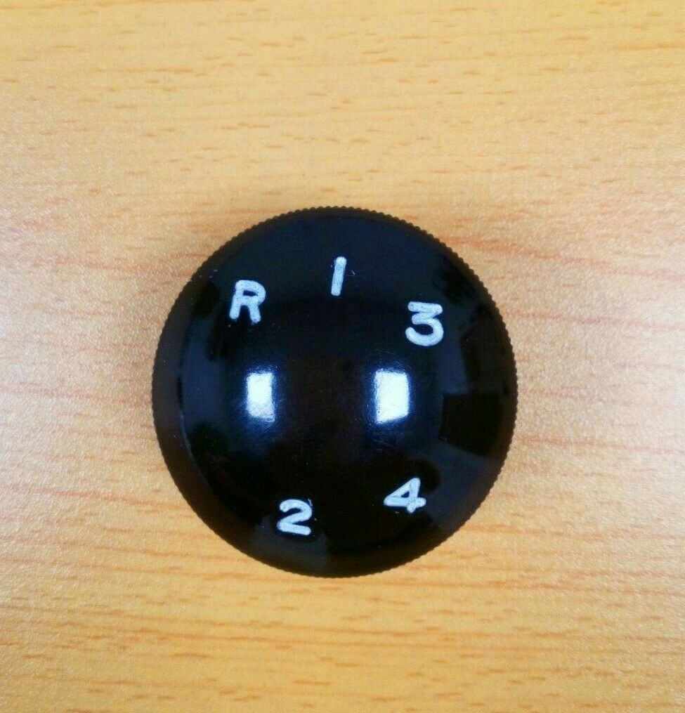 LAND ROVER SERIES 1, 2,2A GEAR LEVER KNOB-SCREW TYPE 217735