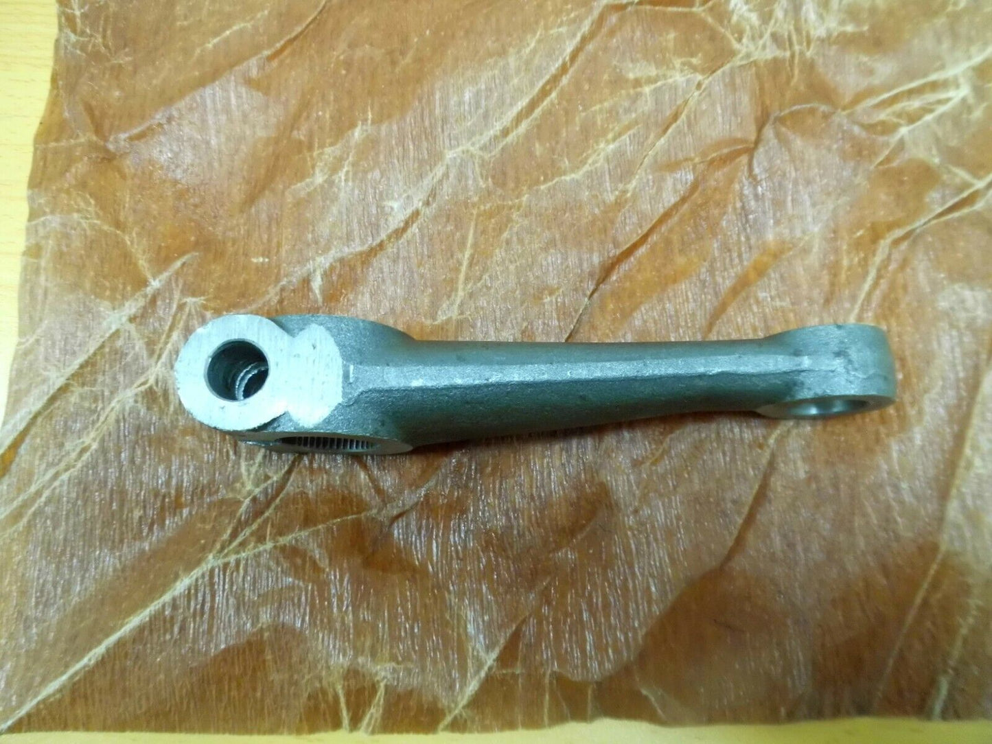 LAND ROVER SERIES 2, 2A, 3 UPPER ARM FOR STEERING RELAY 531040