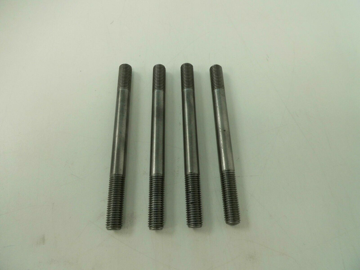 LAND ROVER SERIES 2, 2A, 3 - 2.25L PETROL LONG MANIFOLD STUD 574048 X 4