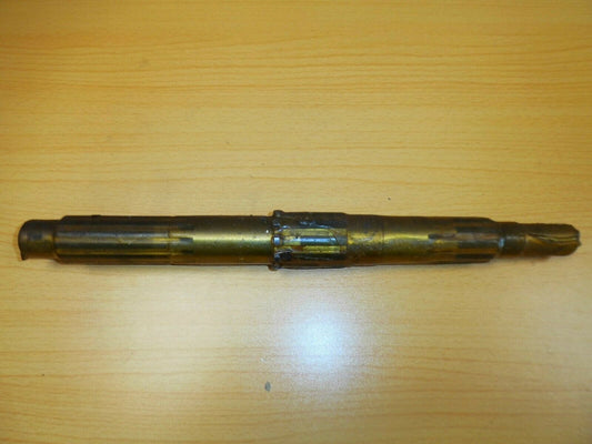 LAND ROVER SERIES 3 109  1 TON MAIN SHAFT 576726