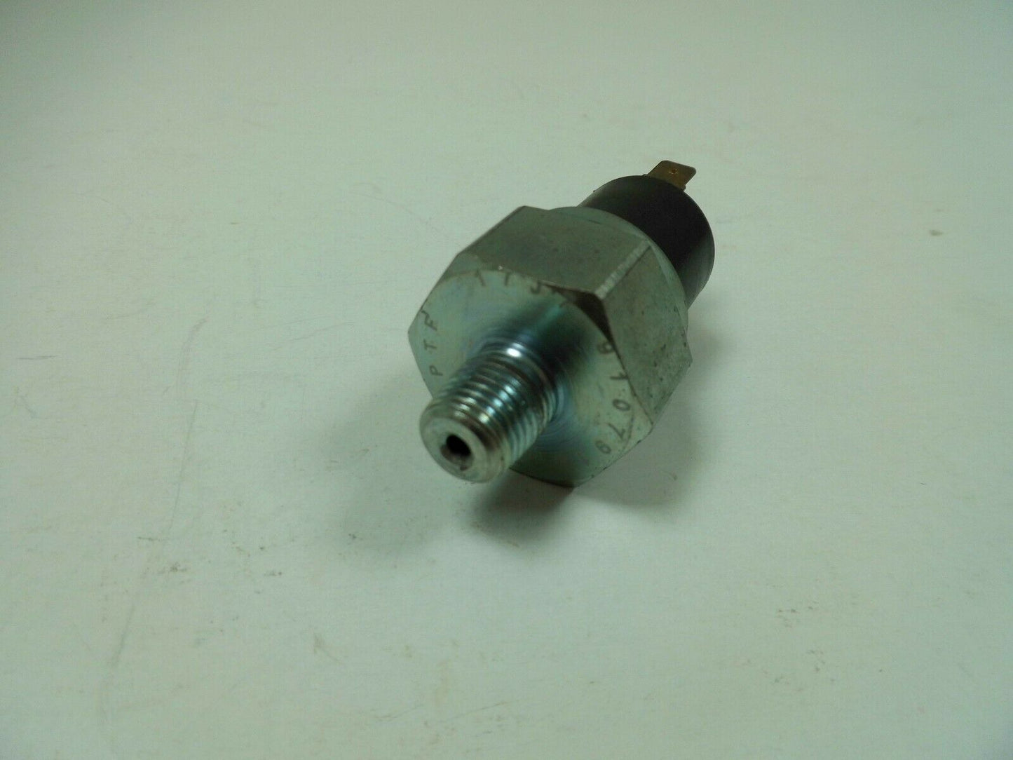 PRESSURE SWITCH FOR MILITARY BEDFORD LORRY MJ, MK 91079132