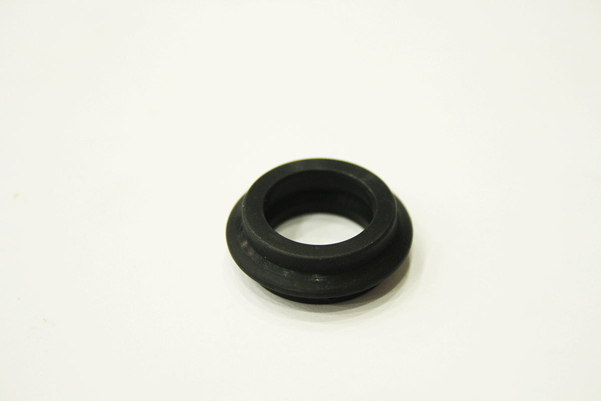 AJ811539-R - SEAL-WATER PUMP OIL COOLER 3.0SC 5.0L X150/X152/X250/X260/X351/X760 From PR2 PRO