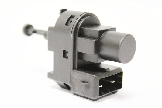C2S3680-R - SWITCH-BRAKE/STOP LAMP >(V)J02540 X400 From PR2 AUTOTEC