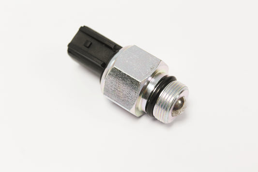 C2S52467-R - SWITCH-REVERSE LIGHT 2.2D >(V)J09470 X400 From PR2 AUTOTEC