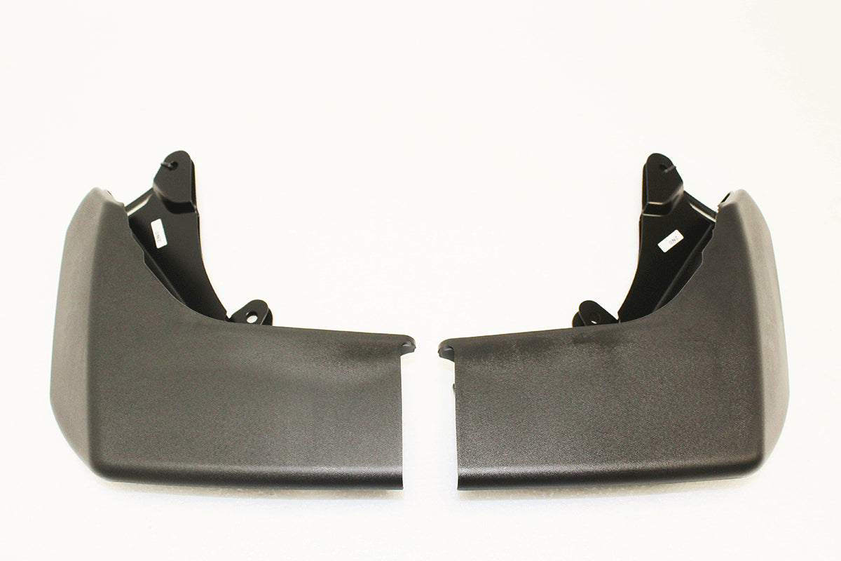 CAS500010PCL - Pair of front mudflaps for Discovery 3 & 4