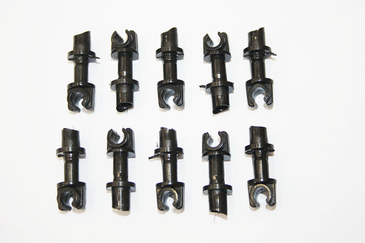 CRC1250L - PIPE CLIP - Suitable for Discovery 1, All Defenders, Range Rover Classic & Series 3 From PR2 ALLMAKES OE