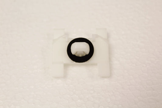 DYC000091 - CLIP - Suitable for Range Rover 02-09, Range Rover 10-12 From ALLMAKES