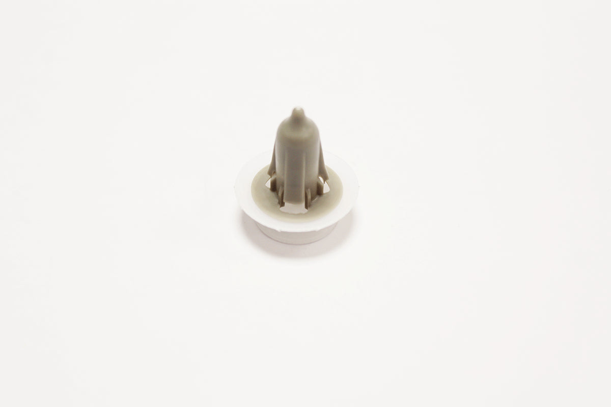 DYC10031L - CLIP From PR2 ALLMAKES