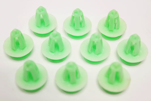 DYC101570L - CLIP-PLASTIC From ALLMAKES