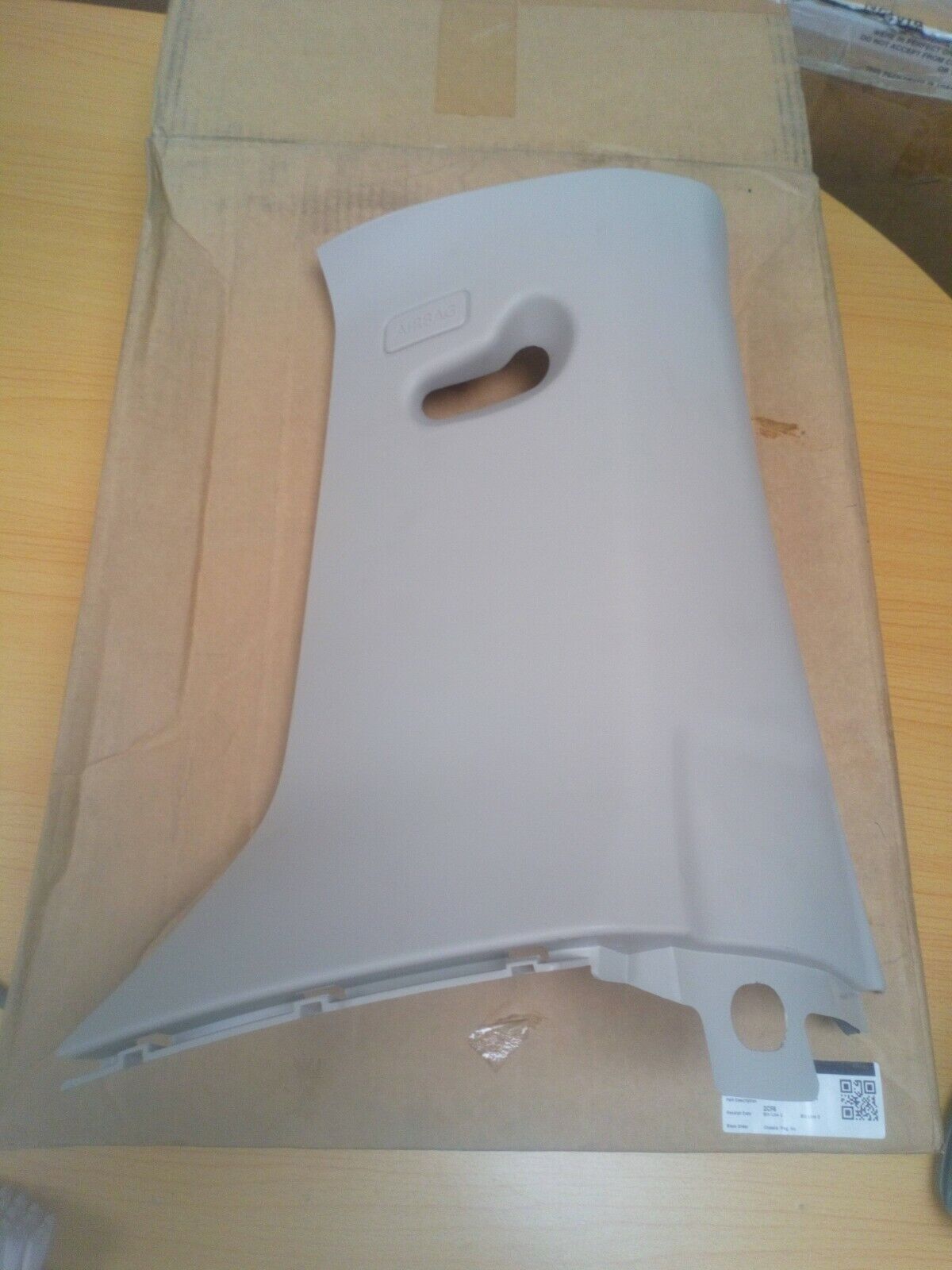 GENUINE LAND ROVER DISCOVERY 3 BODY D PILLAR REAR RIGHT INNER EMR500401LUM