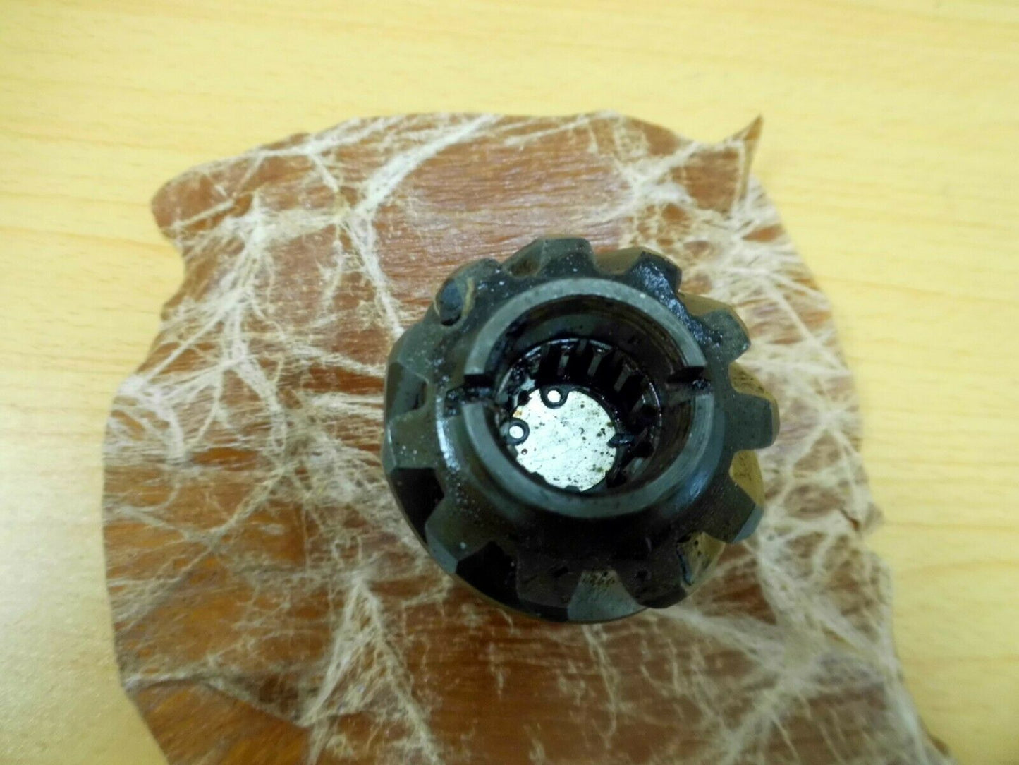 ERC6105 LAND ROVER SERIES 2, 2A, 3-2.25L PETROL OIL PUMP DRIVE GEAR & BUSH ASSY ERC6105