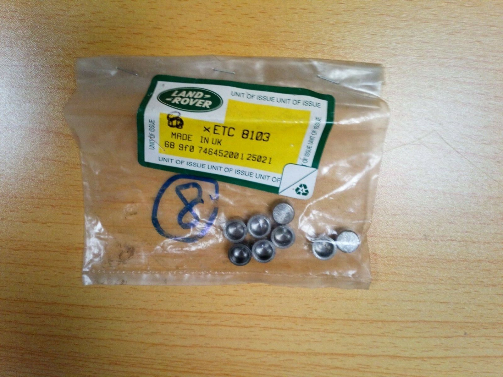GENUINE LAND ROVER 200 TDi ROCKERSHAFT PLUG ETC8103