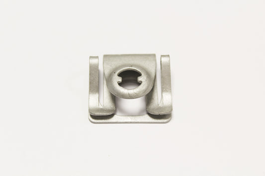 EZM000110 - FASTENER - ENGINE COOLING - Suitable for Range Rover 2013 Onwards, Range Rover Sport 2014 Onwards, Discovery 5 & Freelander 1 From PR2 ALLMAKES OE