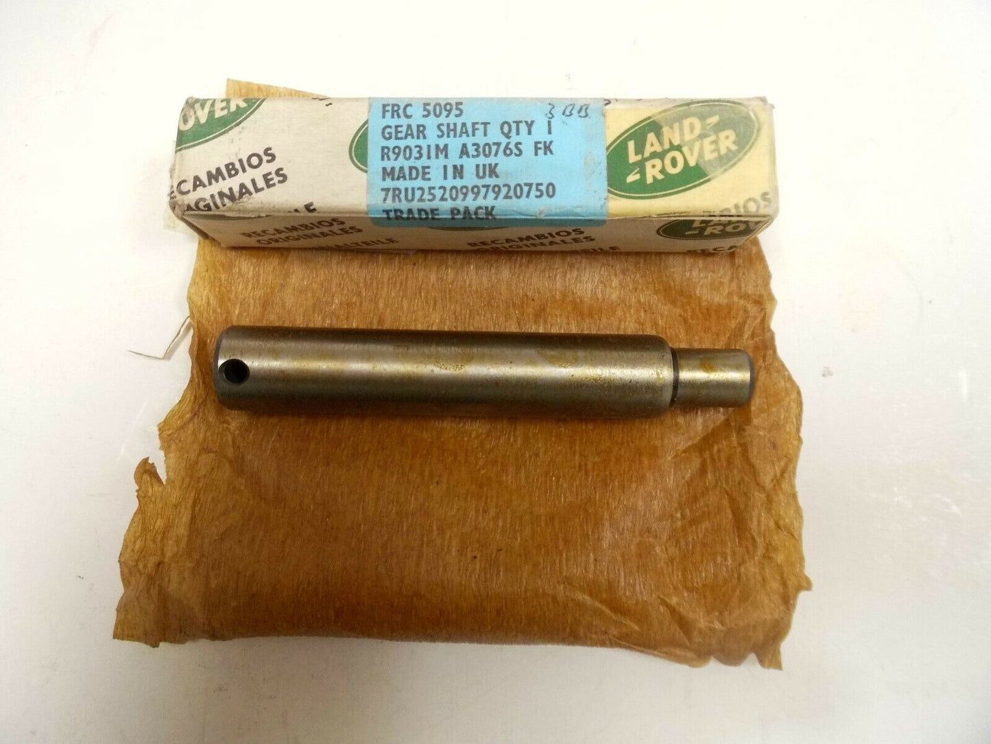 GENUINE NOS LAND ROVER REVERSE IDLER SHAFT LT77 GEARBOX FRC5095