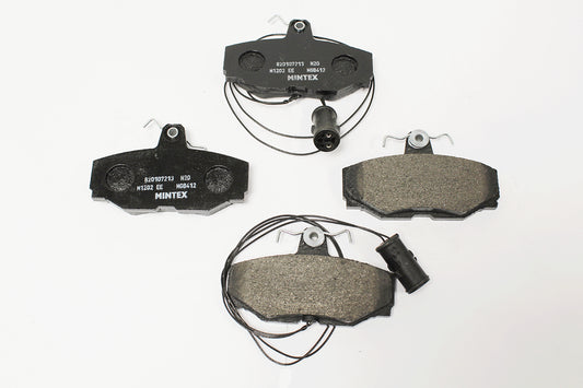 JLM11686-M - BRAKE PAD SET-REAR XJ40 >(V)594575 (+LUCAS) From PR2 MINTEX