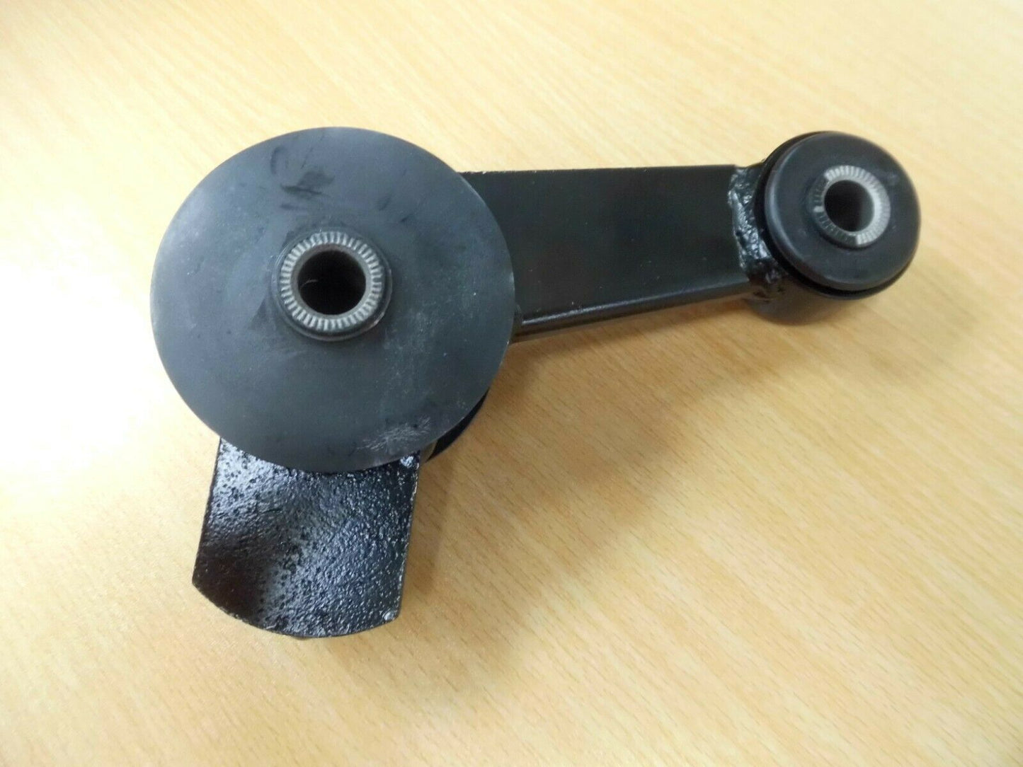 LAND ROVER FREELANDER 1 LOWER ENGINE TIE ROD KKH102260