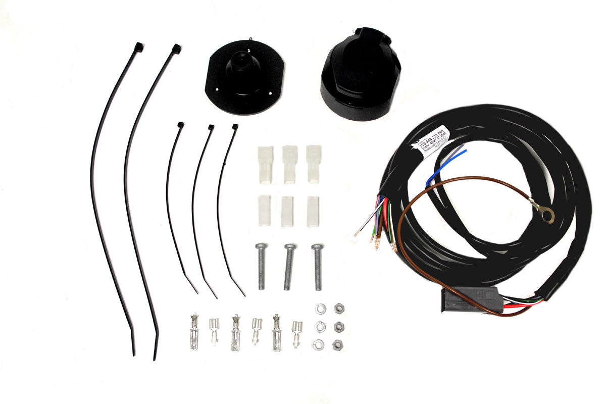 LR005919 - Tow bar kit and plug in electrics for Defender 2007 on