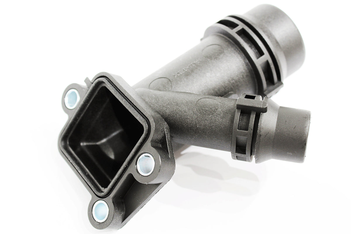 LR006797 - CONNECTION - WATER OUTLET From ALLMAKES