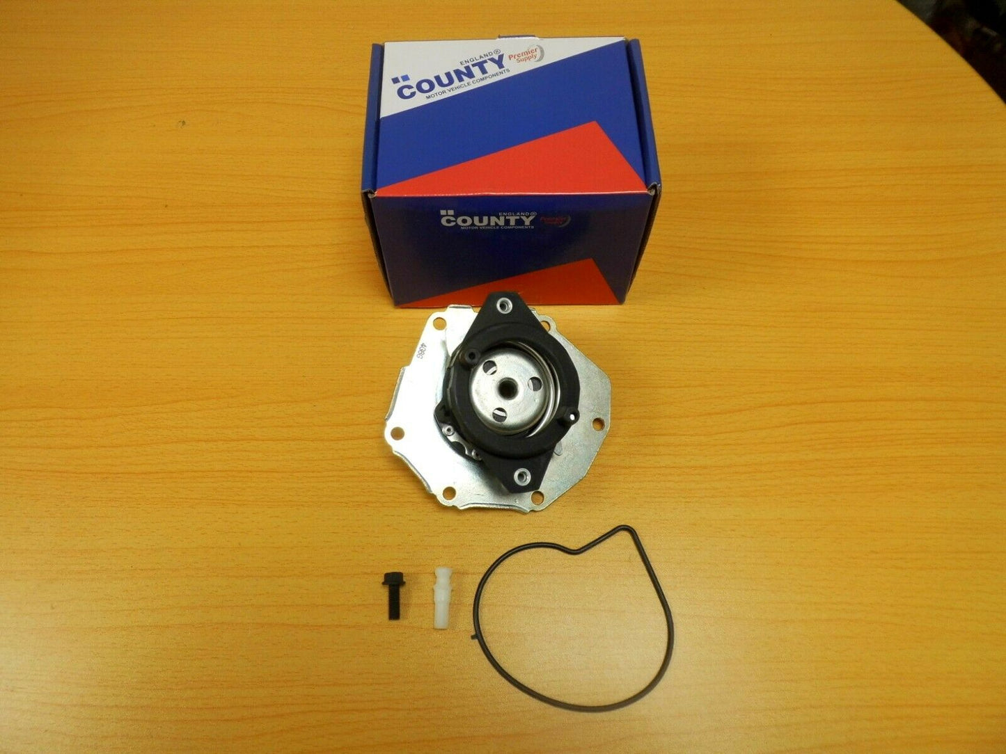 LAND ROVER FREELANDER 2 - 3.2L 6 CYL  PETROL WATER PUMP LR006861