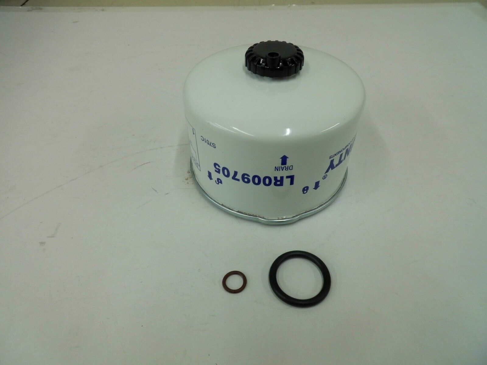 LAND ROVER DISCOVERY 3/4 & RANGE ROVER SPORT DIESEL FUEL FILTER LR009705