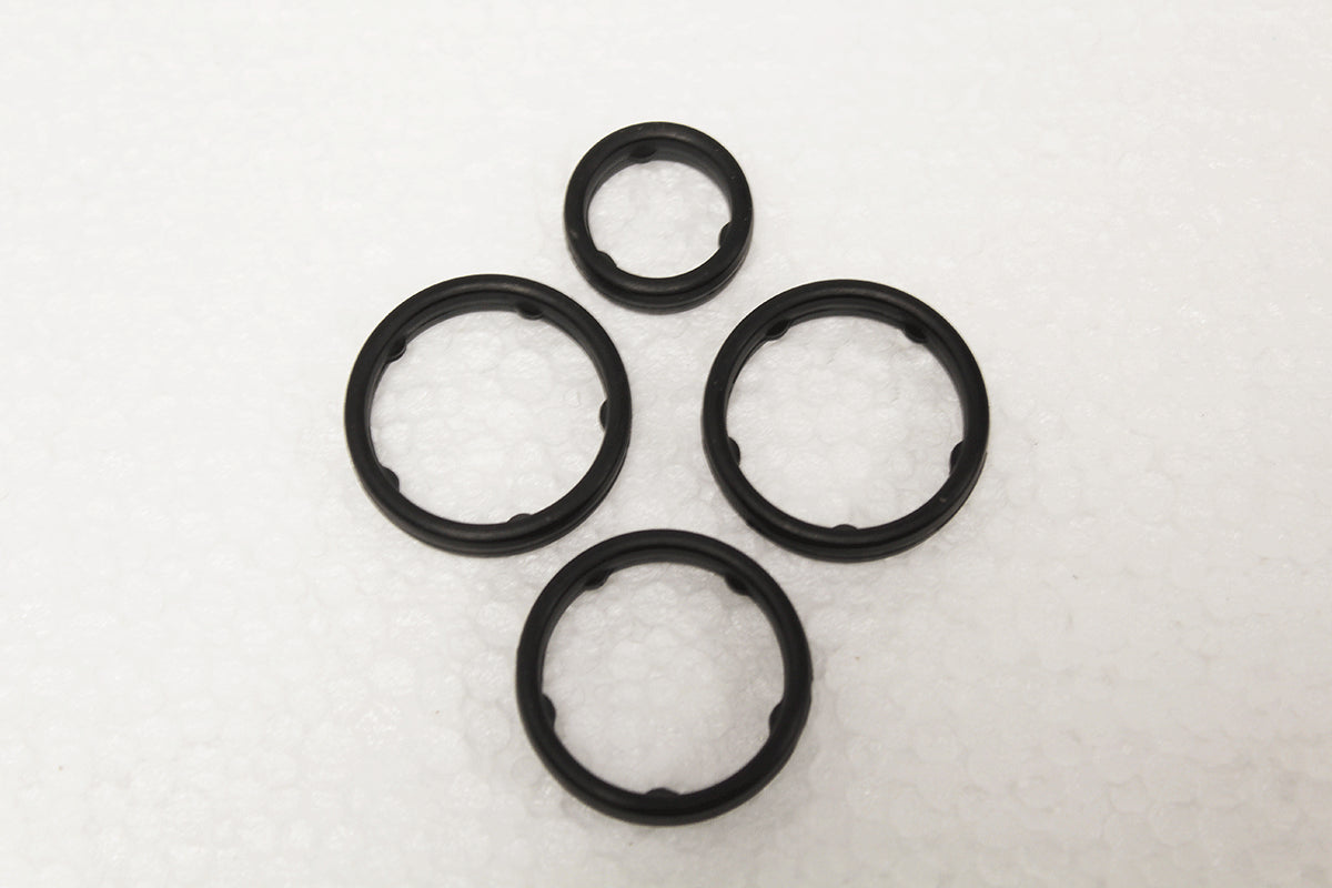 LR013151612K - KIT-SEALS-OIL COOLER 3.0DL320;L462;L405;L494;L560 From ELRING