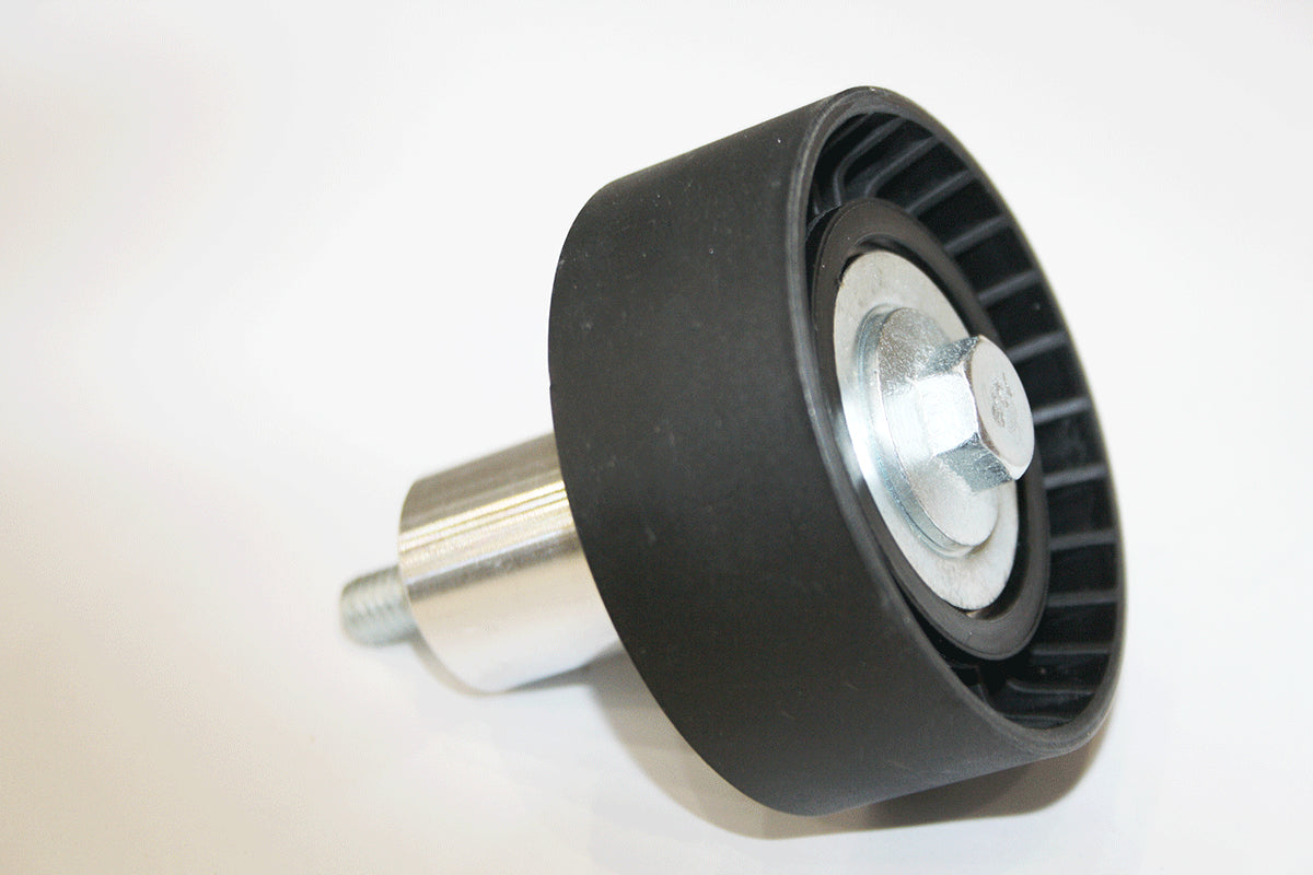 LR022953 - IDLER ASSY