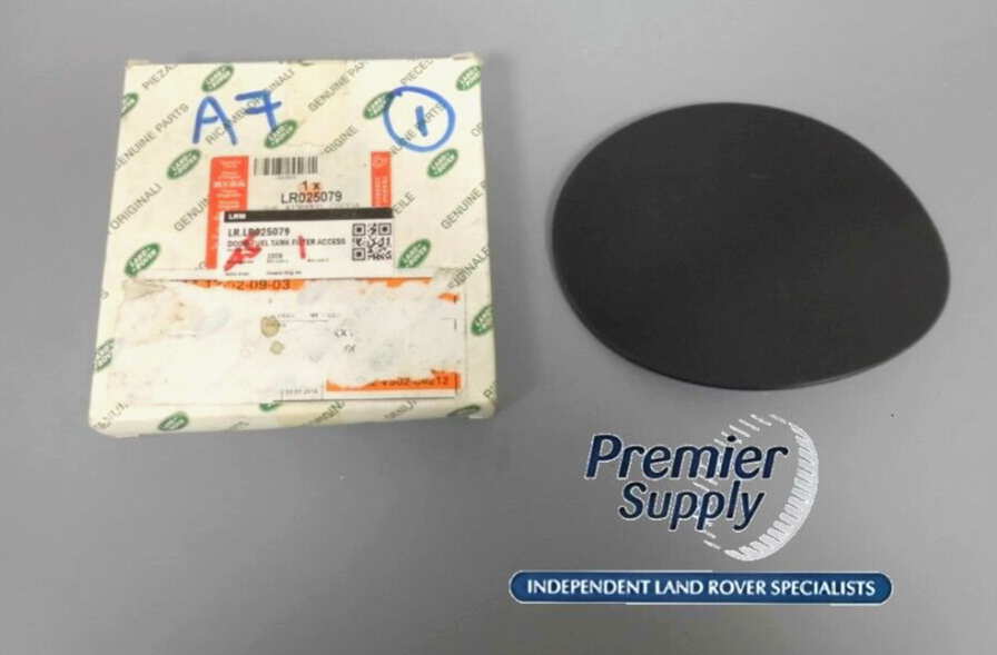 GENUINE RANGE ROVER EVOQUE FUEL TANK FILLER ACCESS DOOR LR025079