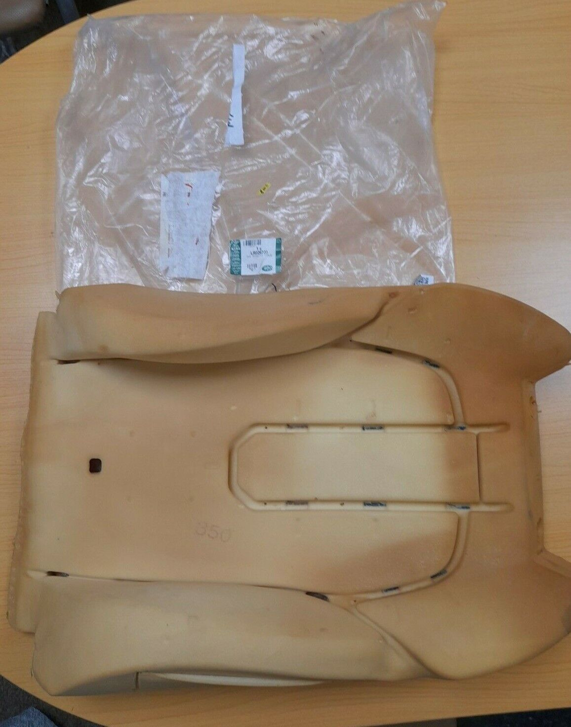 GENUINE  RANGE ROVER EVOQUE 2012-18 FRONT LEFT SEAT BACK PAD P/N  LR026703