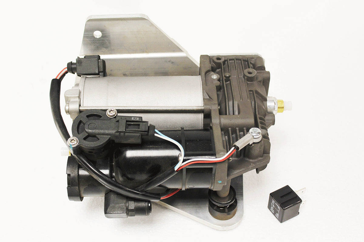 LR078650R - COMPRESSOR - SUSPENSION LEVELLING - AMK - Suitable for Discovery 4, Range Rover Sport 10-13 From PR2 ALLMAKES