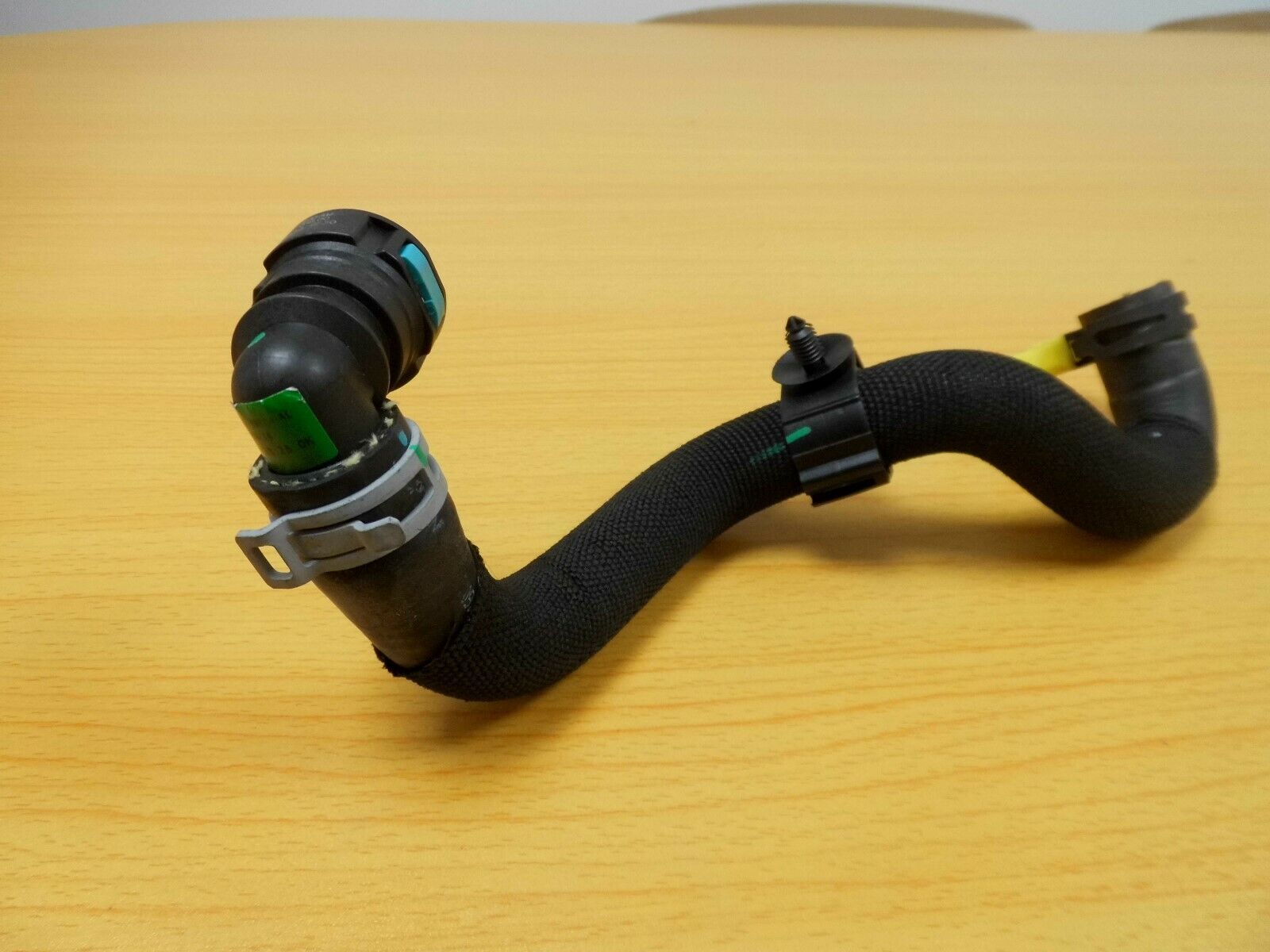 RANGE ROVER VELAR 2017 ONWARDS COOLANT HOSE LR091796