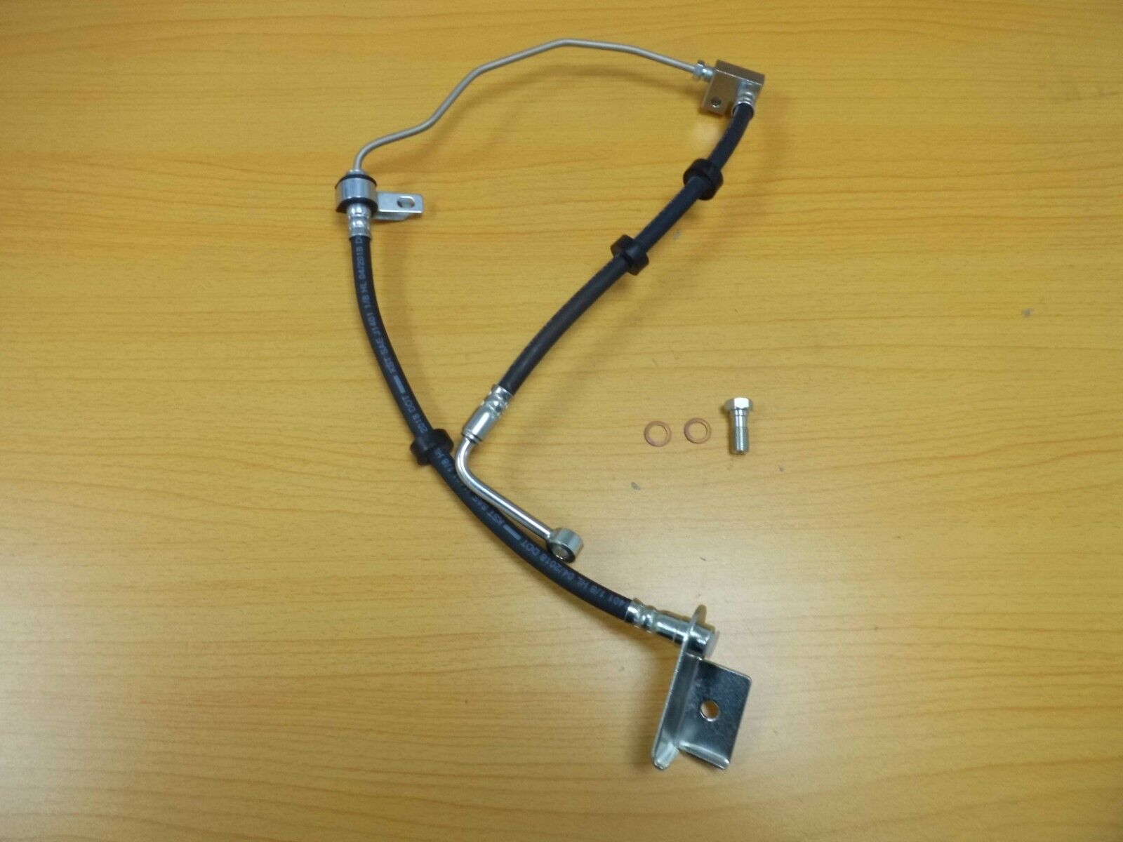 RANGE ROVER RH REAR BRAKE HOSE INCLUDES BRACKET TO CALIPER LR096526