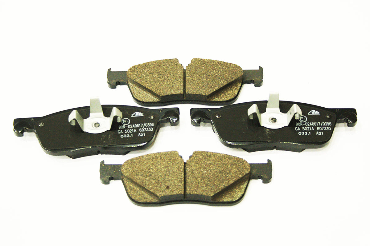 LR118006A - BRAKE PAD SET-FRONT (17INCH) L550;L551 From ATE