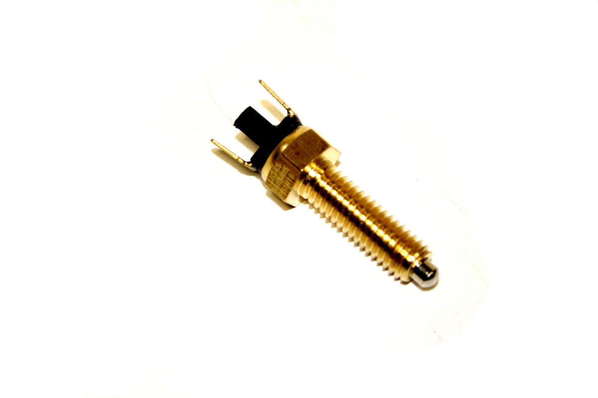 PRC2911G - SWITCH - Suitable for Discovery 1, Discovery 2, Defender 1983-2006 & Range Rover Classic From PR2 LUCAS