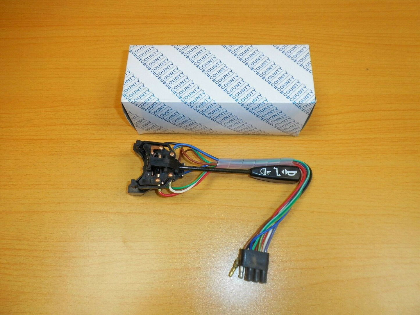 EARLY RANGE ROVER INDICATOR, HORN & DIP SWITCH PRC2956
