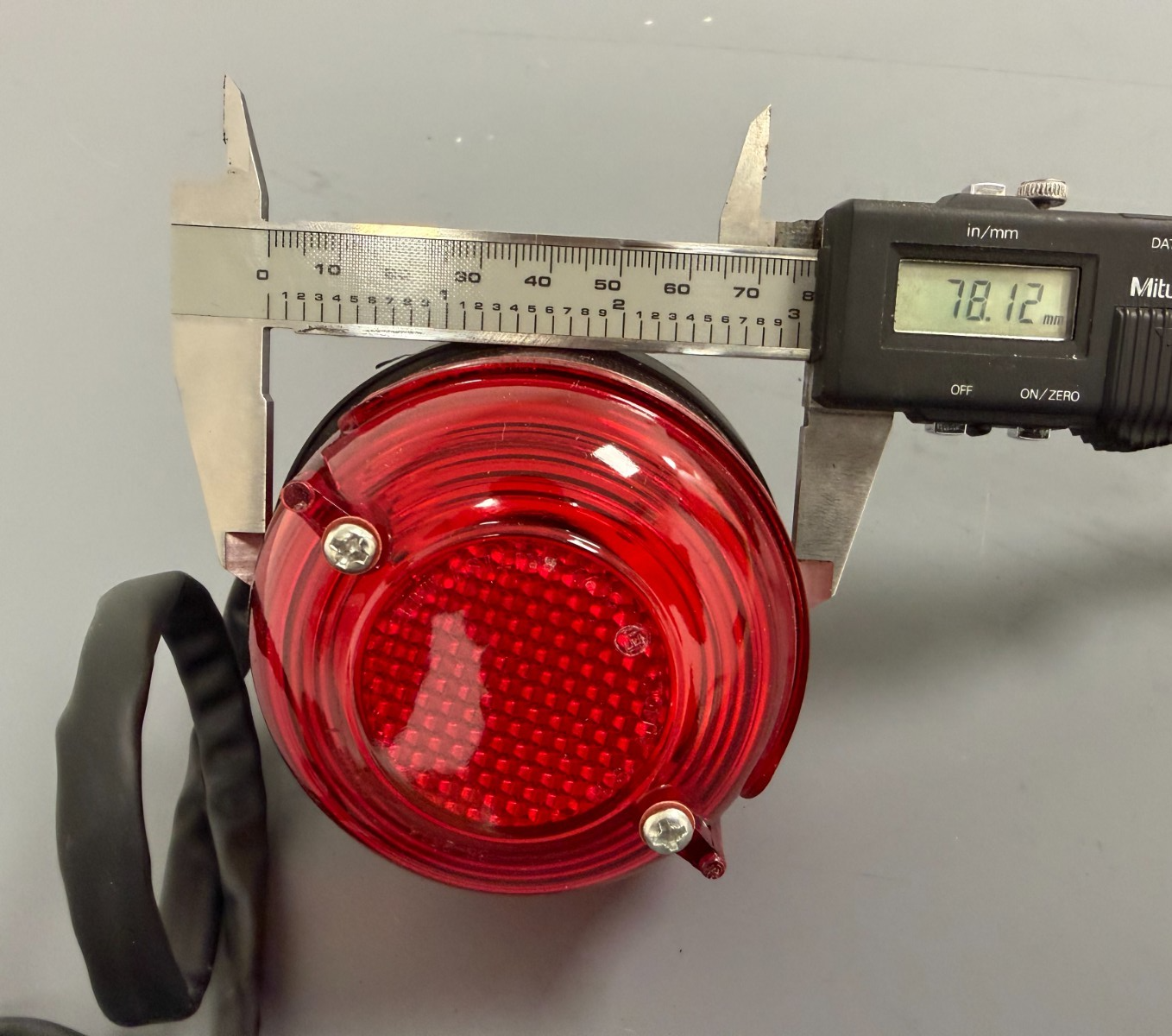 CLASSIC or KIT CARS TRAILERS REAR STOP/TAIL LIGHT WITH NUMBER PLATE LIGHTS X 2